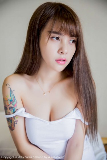 变成黑皮辣妹后和朋友